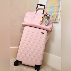 AWAY Everywhere travel bag in blush pink leather. Comes with original dust bag